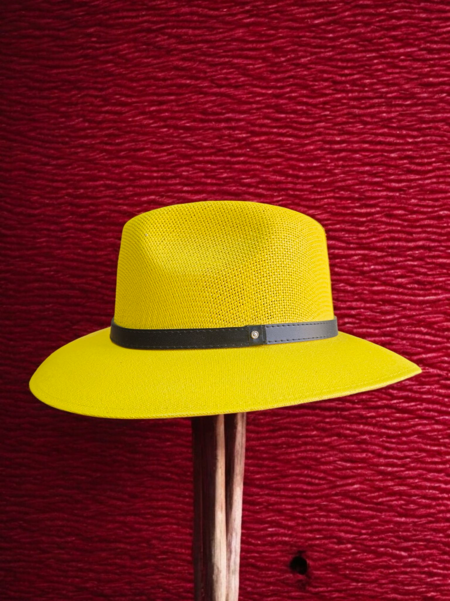 Sombrero amarillo