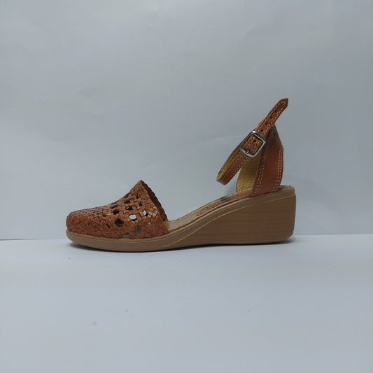 15H03 camel
