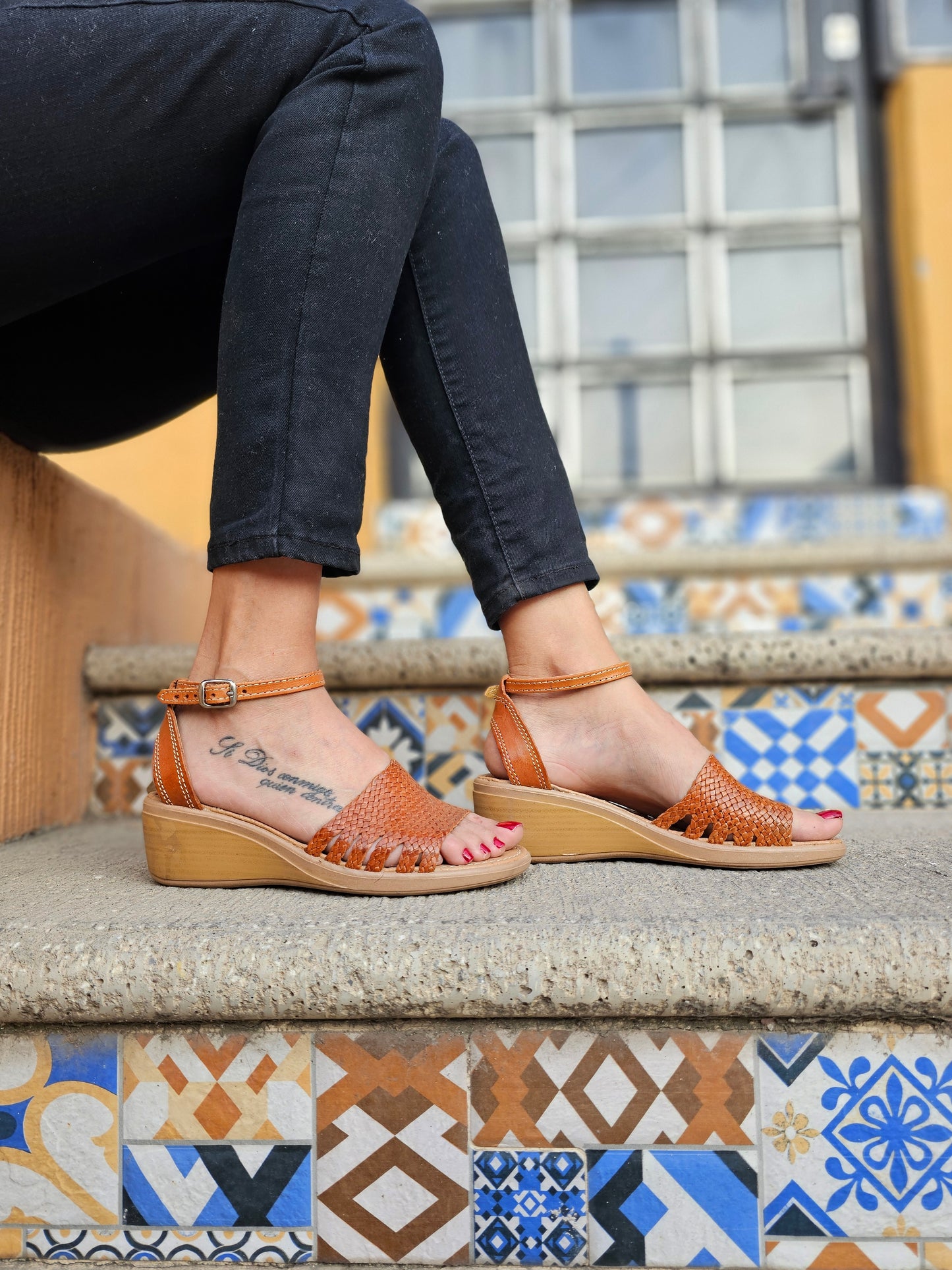 Huarache abierto tan